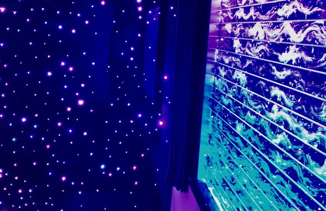 Apartments in Sky Tower with Bathtub near the window - Photo 8