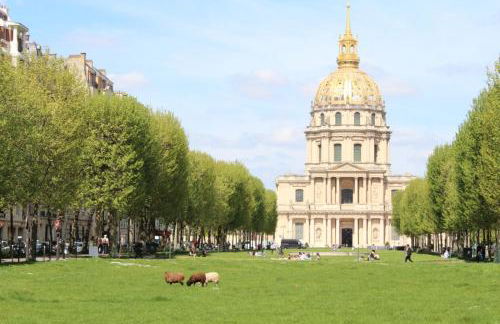 Bright & elegant appartment with view over Invalides, near St Germain des Prés - Foto 23