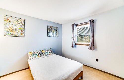 Antler Lake House - Photo 27