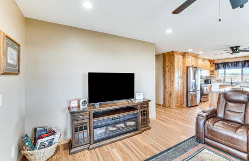 Wraparound Deck Newly Built Home in Grangeville! - Foto 5