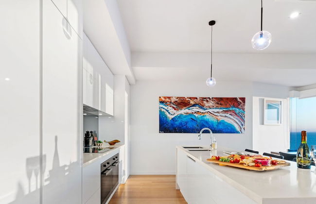 Hillside Luxe With Spa Bay Views - Foto 7