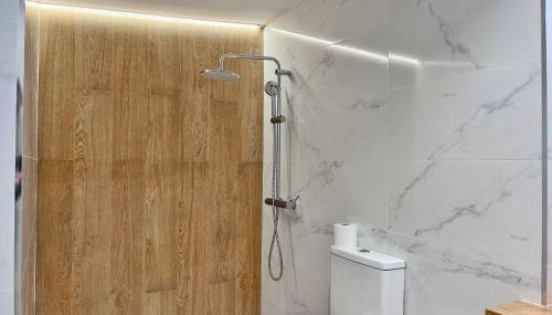 Loft Familiar: Paz y Conexión Ideal en Valencia - Foto 3, Shower