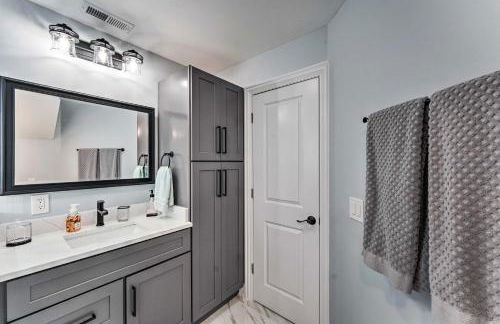 Lakefront Home with Gorgeous Sunsets, Kayaks, and Pier - Foto 26