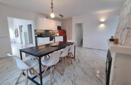 Meerblick Villa mit Terrasse, Pool und kostenlosen WLAN neu renoviert - Foto 23