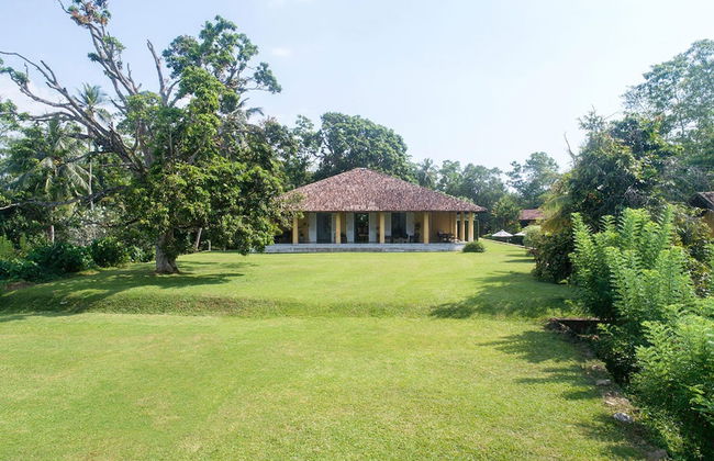 Historically Important Architecturally Stunning Hilltop Villa - Photo 13