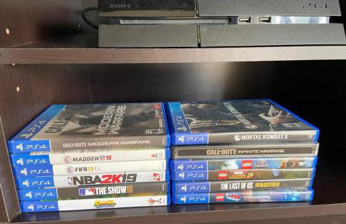 Waterfront Sleeps 6 near Marina with Hot Tub - Foto 8