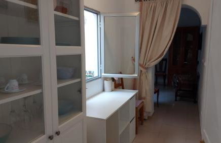 Authentic Triana Flat Wih Private Patio Ground Floor - Photo 12