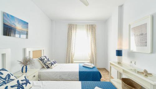 Penthouse - Private Rooftop Terrace, 2min to Beach - Foto 3