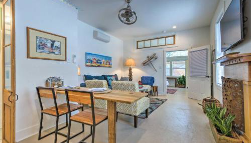 Walk to Beach from Chic Old Town Apartment with Yard - Foto 3