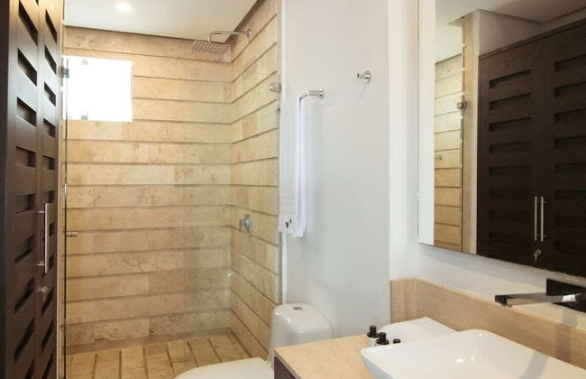 w Sophisticated 3BR House w AC in Cartagena - Photo 23