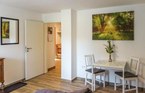 2 Bedroom Amazing Apartment In Loxstedt - Foto 4