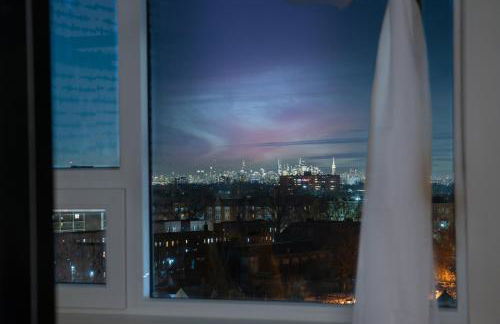 Bright and Bold Escape with NYC Views and Free Parking, Sleeps 9 and 2 Baths - Foto 22