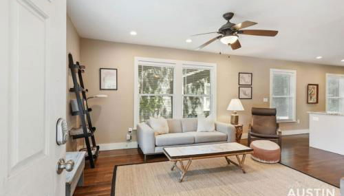 Sizable Screened in Porch w Luxury Kitchen and Bath - Foto 5