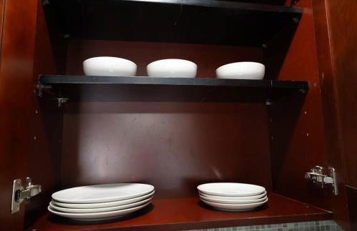 GREAT Luxe House NEAR Downtown & Marina in Miami - Photo 17