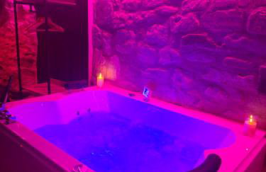 La Cachette Secrète - Maison romantique avec Balnéo et Sauna Privatif à Caen en Normandie - Photo 11