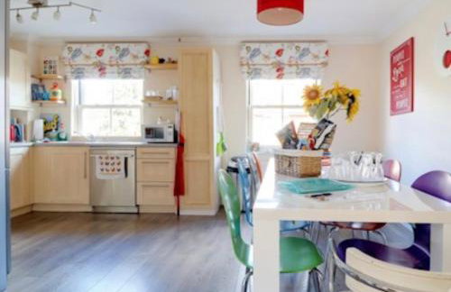 Norwich City Large Modern Home - Foto 7