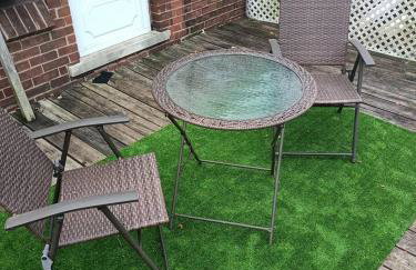 Family Friendly Upper Flat Minutes from Downtown, LCA & Ford Field - Foto 6