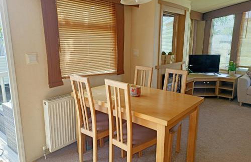 2 Bedroom Static Caravan C3 on quiet park near Talacre and Prestatyn Pet Friendly - Foto 11