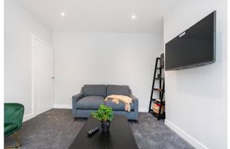 Hassle-Free & Handsome Brand-New 3-Bed Home - Foto 23