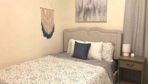 * Radiant Retreat * King Bed * Long Term Stays * - Foto 5