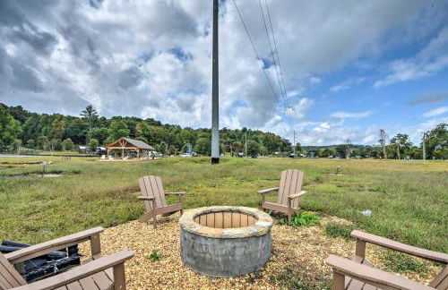 Secluded Morganton Tiny Home with Grills! - Foto 30