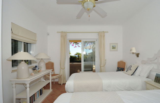 Semi-detached Villa With 1 Bedroom Located Near Meia Praia Beach - Lagos - Foto 3