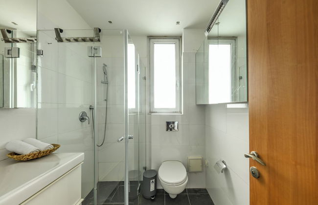 High end 2 BR w panoramic City view - Foto 22