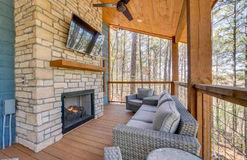 Serene Broken Bow Cabin with Hot Tub and Fire Pit! - Photo 25