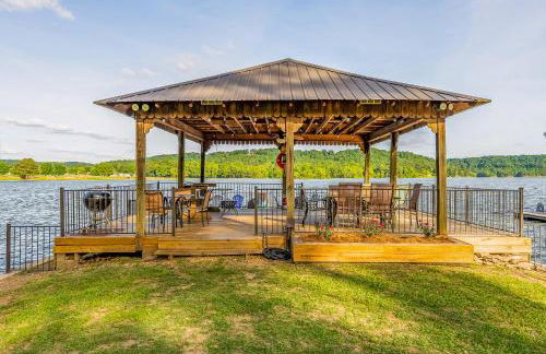 Lake Therapy - Gazebo On The Lake, Easy Walk To The Water! - Foto 35