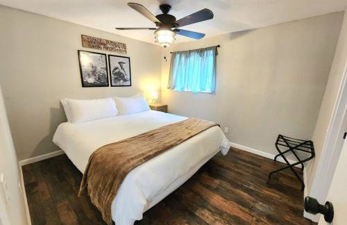 Miners Suite-Centrally Located in Shaver Lake - Photo 3