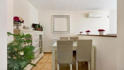 V Centenario free parking by Staycare - Photo 4