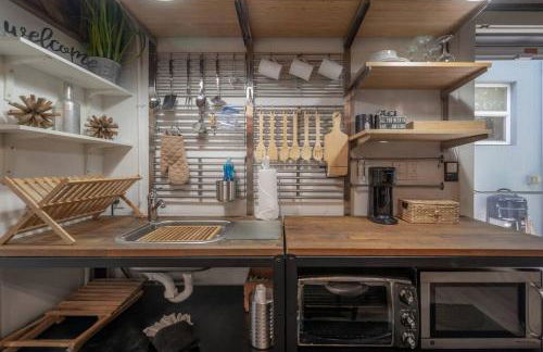 Ultimate Man Cave Garage studio minutes to Whatever YOU do - Foto 22