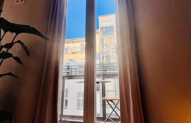 Chic Boutique Studio with Balcony in Prenzlauer Berg - Foto 4