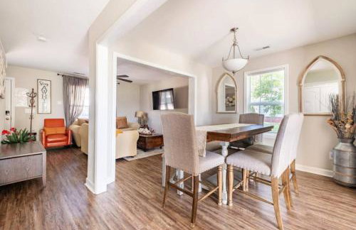 6 Bedrooms Sleeps 16 Great Area - Photo 9