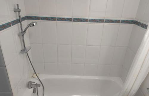 Studio avec terrasse proche des transports. - Foto 7