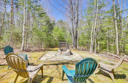 Rustic Searsport Cabin Loft and Sunroom on 10 Acres - Foto 3