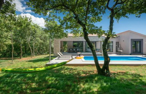 Amazing Home In Labin With Sauna - Photo 8