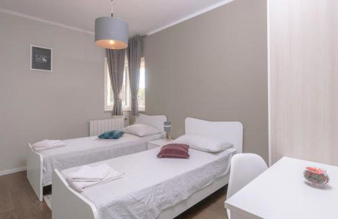 Beautiful Apartment In Beloci With Wifi - Foto 23