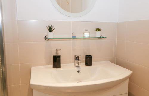 Hazeldene - Photo 21