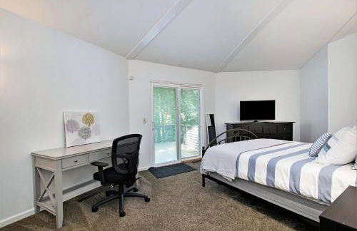 The Tulip Tree House - Photo 24