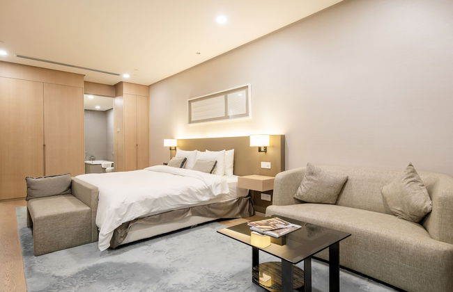 188 Suites by Namastay - Photo 4