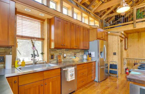 Serene Pacific Getaway Deck, Grill and Fire Pit! - Foto 9