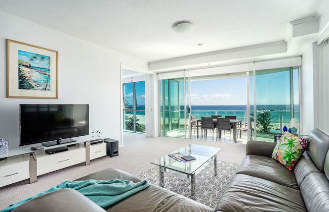 Reflection on the Sea - Foto 46