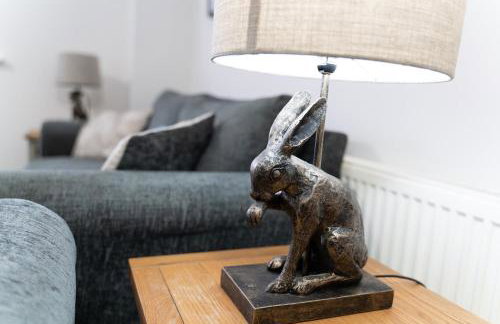 2 Bed Apt with free parking on driveway and free Wi-Fi - Photo 20