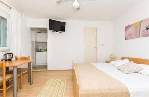 Apartments & Rooms Jokovic-Standard Studio Apartment with Terrace and Partial Sea View SOBA 2 - Foto 6