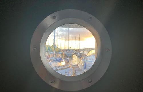 Houseboat Cádiz El Puerto - Casa Flotante - Foto 16