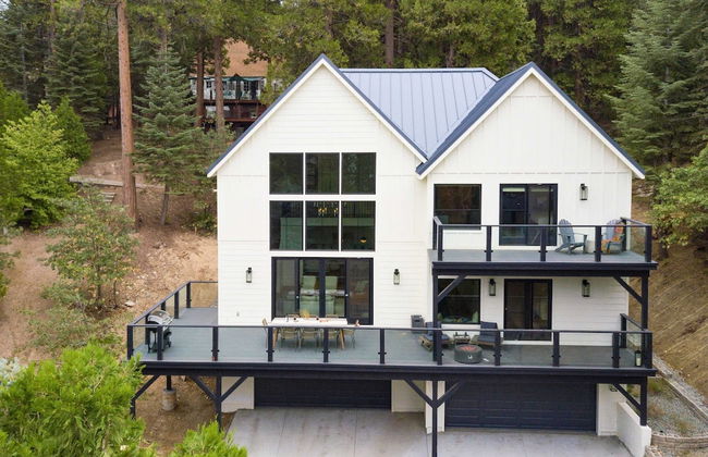 Luxury Retreat, 5mins to the Lake Game Room + Fire Pit Howlite by Avantstay - Foto 37