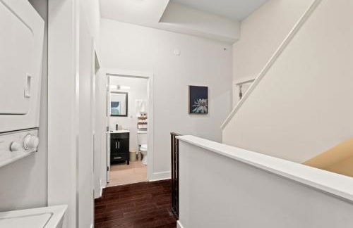 Luxury 3BR Rooftop Apartment Walk to MET and Metro - Foto 31