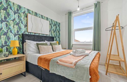 New Spacious 3-Bed House, Driveway Parking, Ideal Contractor Stay - Foto 18