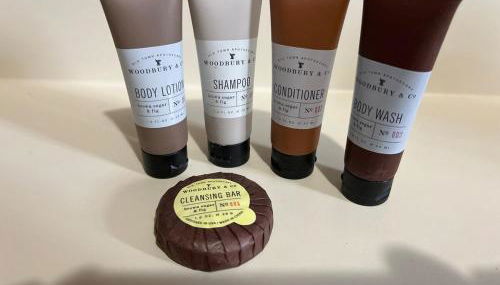 Cozy Retreat with Private Backyard Oasis - Foto 5